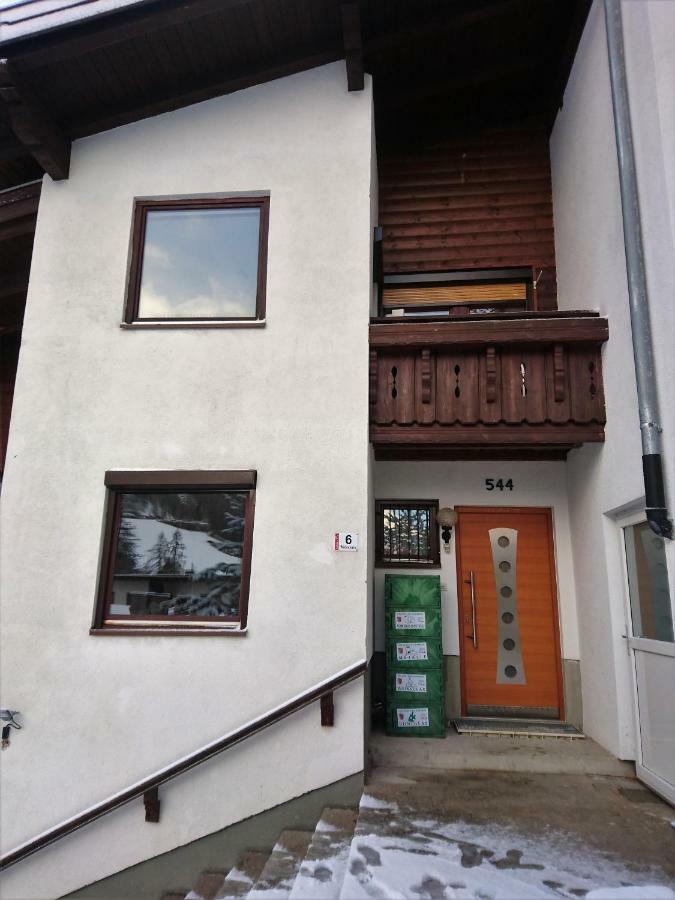 Appartment Fuzzy Сьолден Екстериор снимка