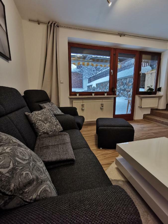 Appartment Fuzzy Сьолден Екстериор снимка