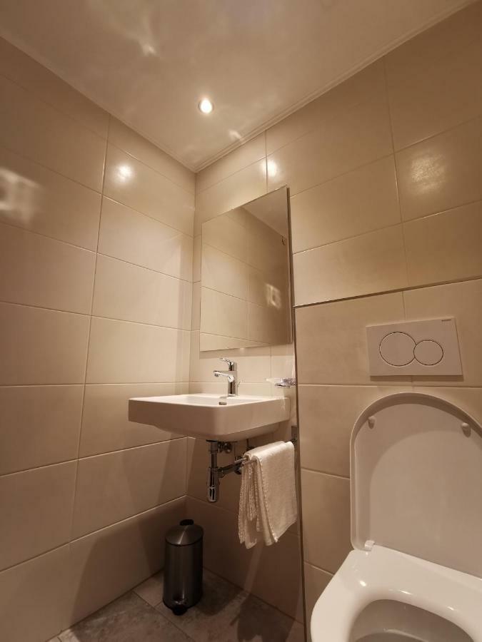 Appartment Fuzzy Сьолден Екстериор снимка