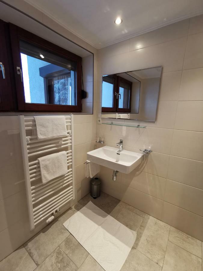 Appartment Fuzzy Сьолден Екстериор снимка